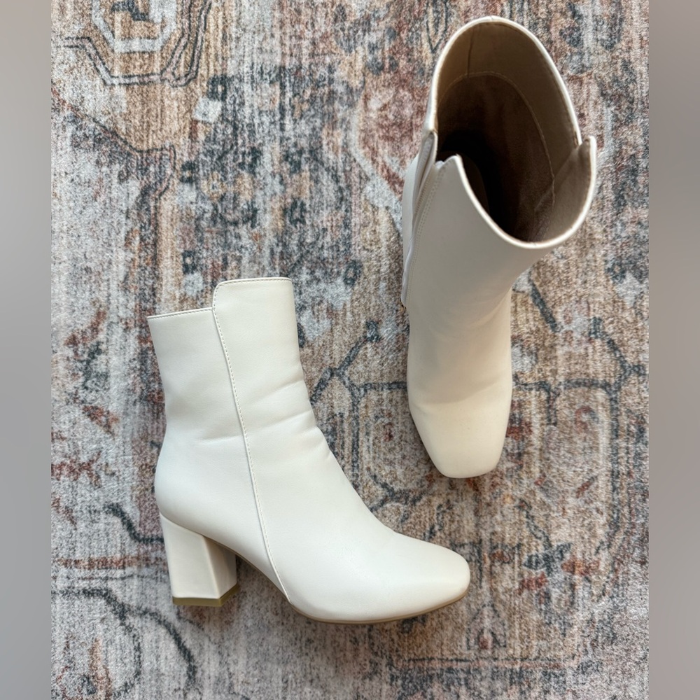 White Leather Boots w Heel